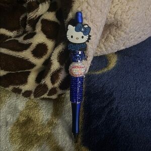Hello Kitty Dodgers Blue Sparkle Pen